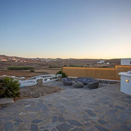 Surfland * Ftelia (Mykonos)